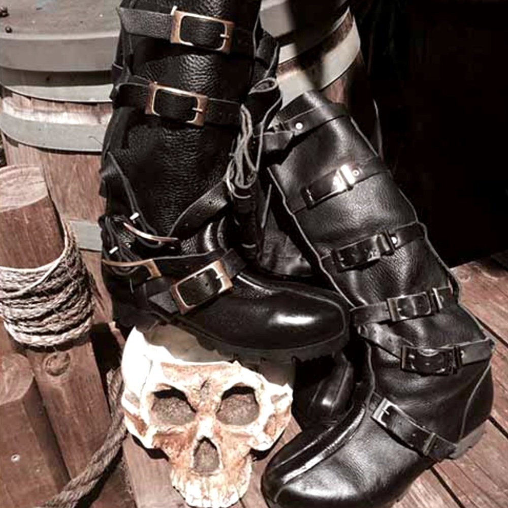 ◼️⛓ Son of Sandlar Low Buckle Boot ⛓◼️